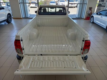 2026-Toyota-Hilux-24-GD-6-Raider-4x4-Auto-Single-Cab_7