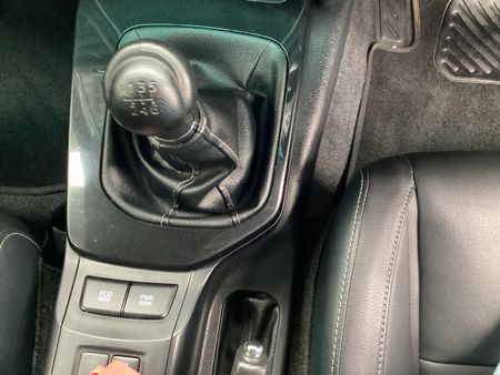 2020-Toyota-Fortuner-24-GD-6-Raised-Body_11