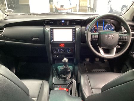 2020-Toyota-Fortuner-24-GD-6-Raised-Body_5