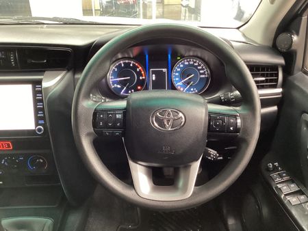 2020-Toyota-Fortuner-24-GD-6-Raised-Body_6