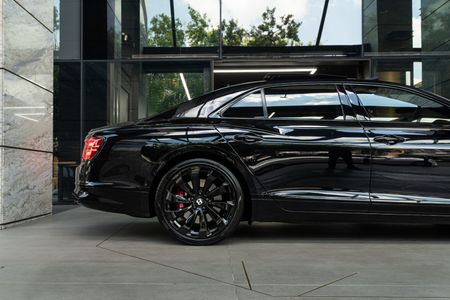 2021-Bentley-Flying-Spur-W12_10