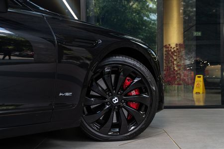 2021-Bentley-Flying-Spur-W12_12