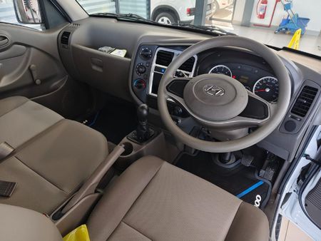 2026-Hyundai-H100-Bakkie-26D-Dropside_10