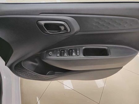 2024-Hyundai-Grand-i10-12-Motion-Auto_11