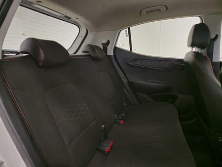 2024-Hyundai-Grand-i10-12-Motion-Auto_15