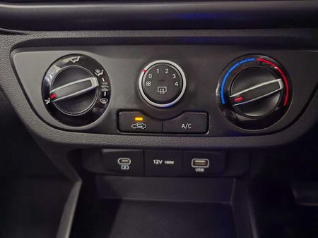 2024-Hyundai-Grand-i10-12-Motion-Auto_26