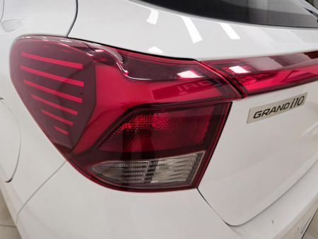2024-Hyundai-Grand-i10-12-Motion-Auto_27
