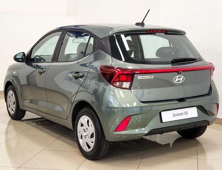 2026-Hyundai-Grand-i10-10-Motion_5