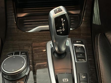 2018-BMW-X4-xDrive20d-M-Sport_10