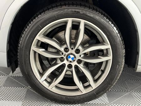 2018-BMW-X4-xDrive20d-M-Sport_4