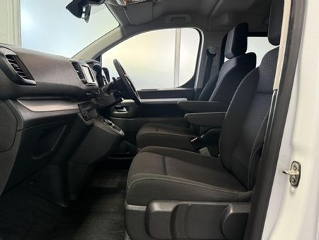 2023-Opel-Zafira-Life-Edition-20-TD-Auto_9