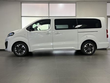 2023-Opel-Zafira-Life-Edition-20-TD-Auto_3