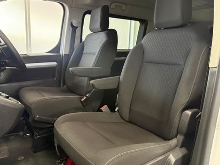 2023-Opel-Zafira-Life-Edition-20-TD-Auto_8