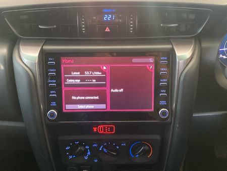 2024-Toyota-Fortuner-24-GD-6-RB-Auto_11