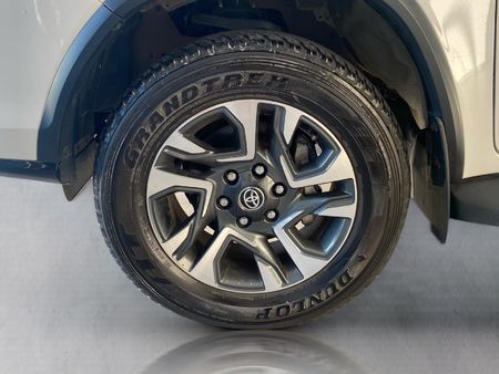 2024-Toyota-Fortuner-24-GD-6-RB-Auto_19