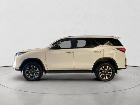 2024-Toyota-Fortuner-24-GD-6-RB-Auto_5