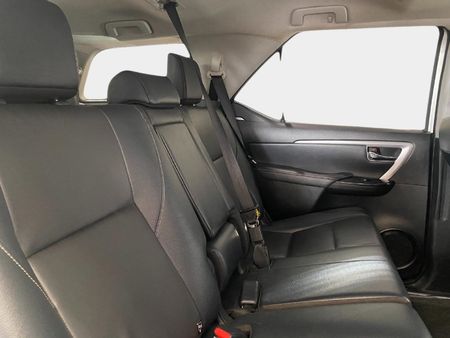 2024-Toyota-Fortuner-24-GD-6-RB-Auto_6