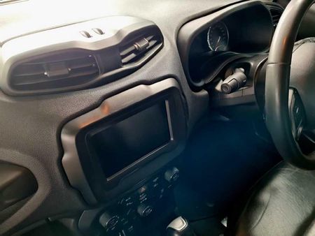 2022-Jeep-Renegade-14-TJet-Limited-Auto_12