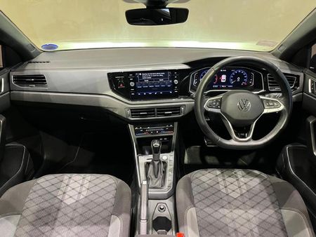 2022-Volkswagen-Polo-10-TSI-R-Line-Auto_5