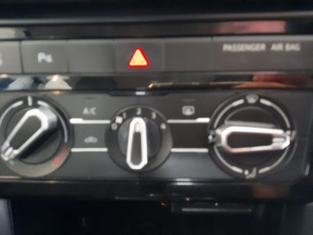 2022-Volkswagen-T-Cross-10-TSI-Comfortline_9