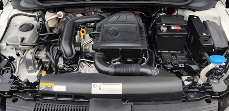 2020-Volkswagen-Polo-10-TSI-Trendline_7