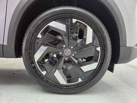 2026-Omoda-C7-16T-Luxury_8