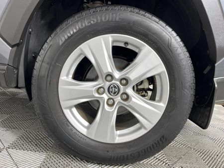 2019-Toyota-RAV4-20-GX_6