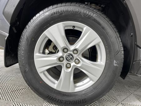 2019-Toyota-RAV4-20-GX_7