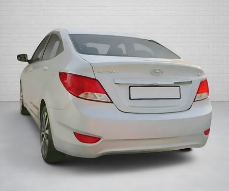 2018-Hyundai-Accent-16-GLS-Fluid_1