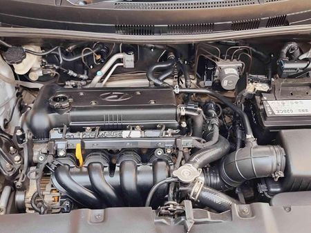 2018-Hyundai-Accent-16-GLS-Fluid_4