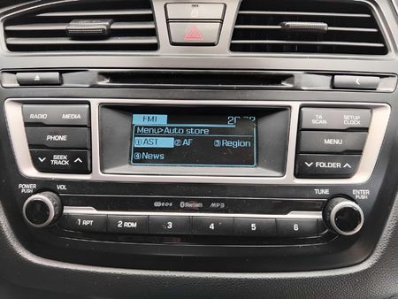 2018-Hyundai-i20-12-Motion_15