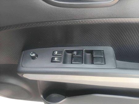 2010-Nissan-X-Trail-25-SE-4x4_15