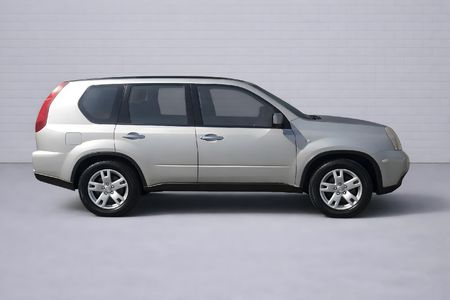 2010-Nissan-X-Trail-25-SE-4x4_2