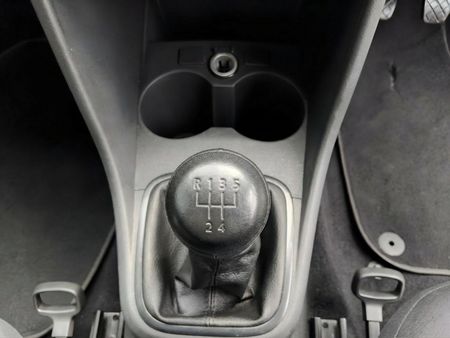 2022-Volkswagen-Polo-Vivo-14-Trendline-5-dr_10