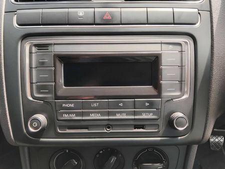2022-Volkswagen-Polo-Vivo-14-Trendline-5-dr_13