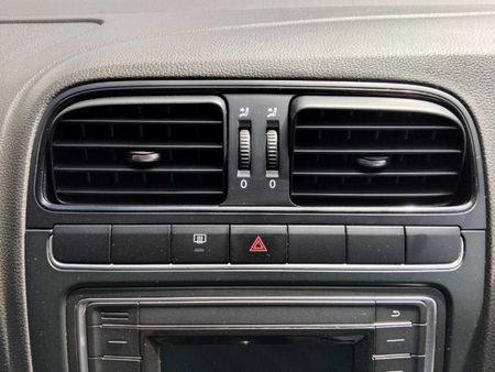 2022-Volkswagen-Polo-Vivo-14-Trendline-5-dr_14