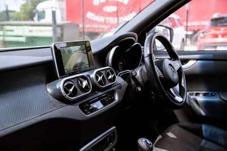2020-Mercedes-Benz-X-Class-X250d-4x4-Progressive_10