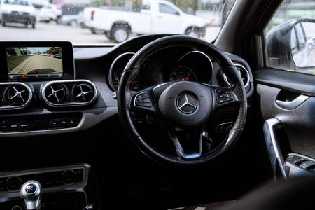 2020-Mercedes-Benz-X-Class-X250d-4x4-Progressive_11