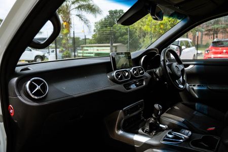 2020-Mercedes-Benz-X-Class-X250d-4x4-Progressive_6
