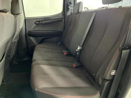 2021-Isuzu-D-Max-250-HO-Hi-Rider-Auto-Double-Cab_3