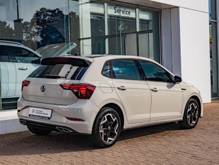 Used Volkswagen Polo 1.0 TSI R-Line Auto for sale in Gauteng - Cars.co ...