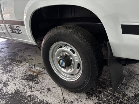 1995-Nissan-1-Tonner-18-SWB-Single-Cab_6
