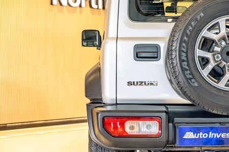 2021-Suzuki-Jimny-15-GLX-Auto_7