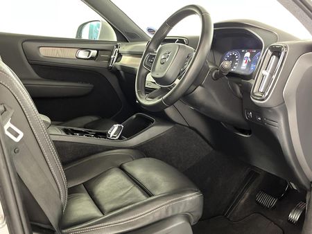 2020-Volvo-XC40-D4-Inscription-AWD-Auto_9