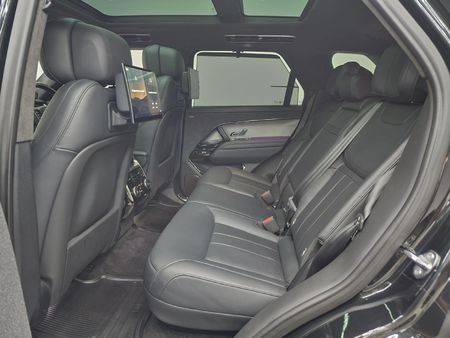 2023-Land-Rover-Range-Rover-Sport-30D-Dynamic-HSE-D350_17