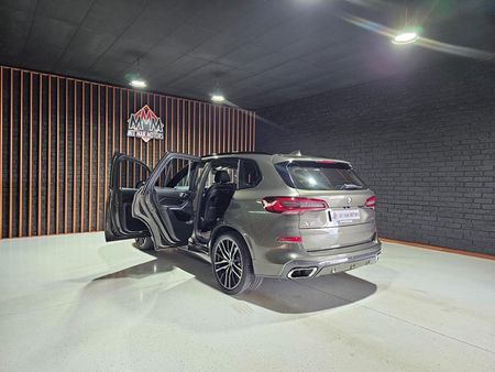 2022-BMW-X5-xDrive30d-M-Sport_23