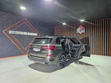 2022-BMW-X5-xDrive30d-M-Sport_25