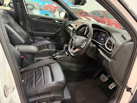 2025-Volkswagen-T-Roc-20-TSI-4M-Rline-DSG_7