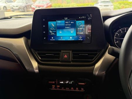 2026-Suzuki-Fronx-15-GL-Auto_17