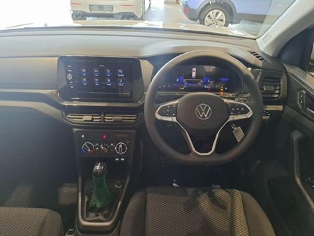 2026-Volkswagen-T-Cross-10-TSI-Auto_12